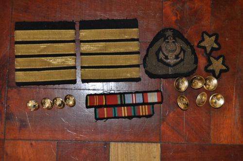 WOW!! COLLECTION OF OLD SOVIET OFFICER NAVY BADGES AND BUTTONS