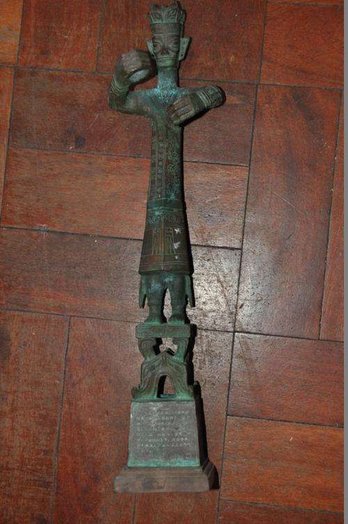 AWESOME!!! BIG BRONZE CHINESE FIGURINE WITH PATINA