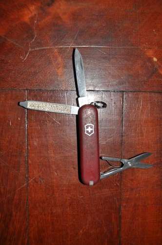 VICTORINOX SWISS ARMY KNIFE!!!!!