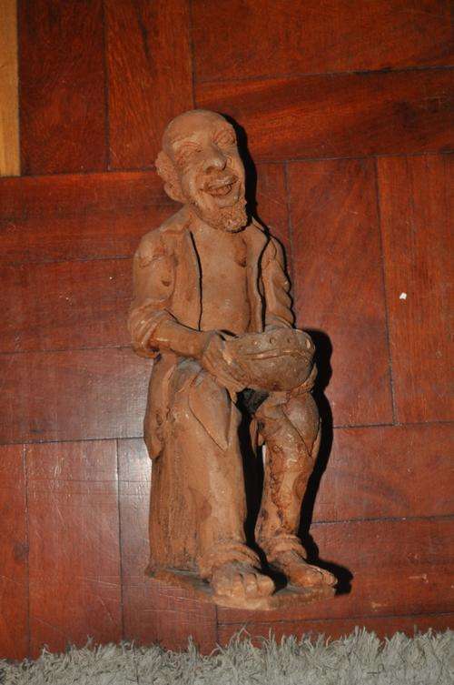 BEAUTIFUL CLAY SCULPTURE
