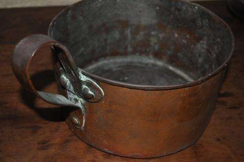 STUNNING! OLD COPPER POT