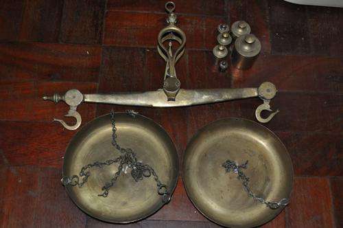 BEAUTIFUL LATE 19 CENTURY SCALES WITH WEIGHTS