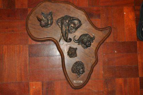 STUNNING BRONZE BIG 5 COMPOSITION BY FAMOUS S.A. ARTIST SID FORMAN,VALUE R8000