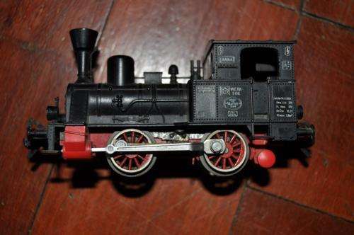 SUPERB!!! LOCOMOTIVE BY FLEISCHMANN,GERMAN MAKE,GOOD CONDITION