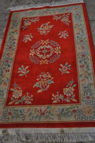 BEAUTIFUL CHINESE HANDMADE CARPET IN GOOD CONDITION 122X192CM