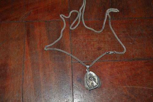STERLING SILVER CHAIN AND PENDANT