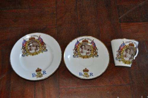 ELIZABETH II CORONATION CUP,SAUCER AND DESERT PLATE