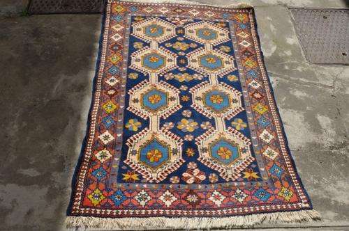 FANTASTIC PERSIAN HANDMADE CARPET 104X172CM