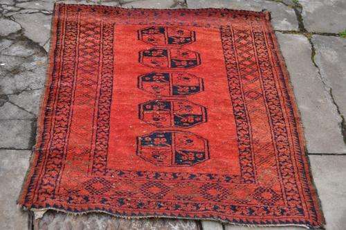 BEAUTIFUL HANDMADE PERSIAN CARPET 107x138cm