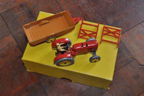 RARE!!! DINKY CAR IN EXCELLENT CONDITION