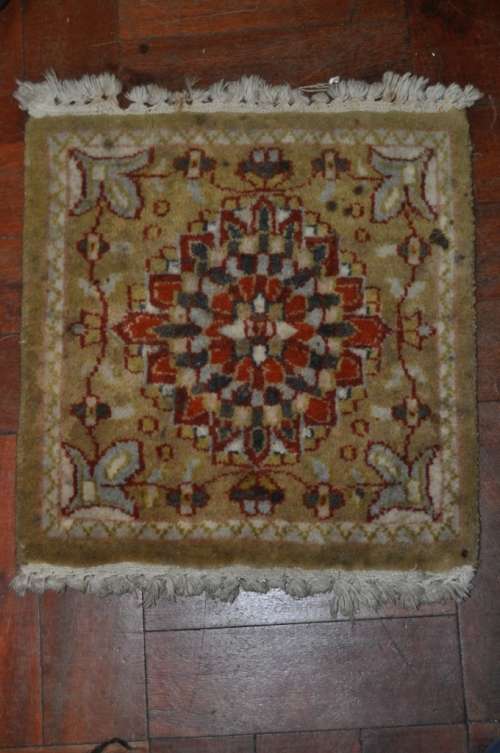 CUTE,SMALL PERSIAN HANDMADE CARPET MAT 32X34CM