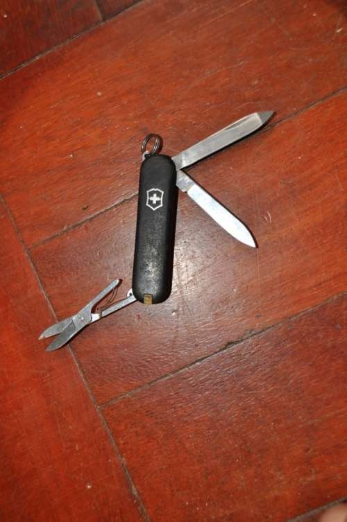 ORIGINAL VICTORINOX SWISS KNIFE