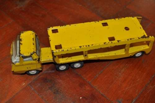 TONKA TIN TRUCK