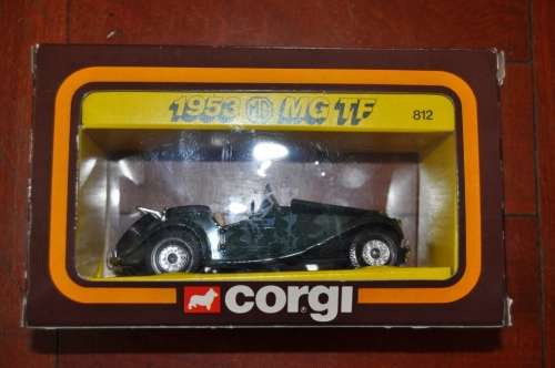RARE!!! VINTAGE CORGI CAR IN MINT CONDITION,IN ORIGINAL PACKAGE,MADE IN ENGLAND