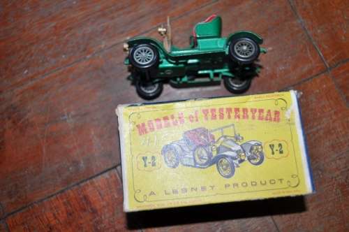 MATCHBOX CAR IN MINT CONDITION WITH ORIGINAL PACKAGE,MADE IN ENGLAND