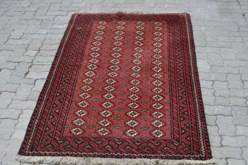 GORGEOUS HANDMADE PERSIAN CARPET 109X200CM