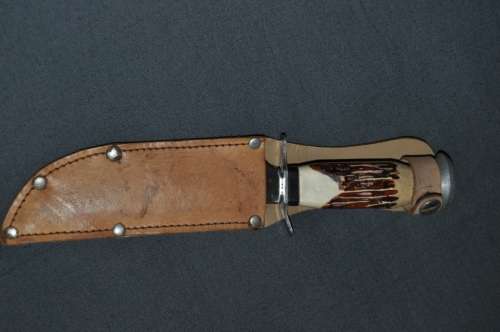 HUNTING KNIFE WITH LEATHER SCABBARD IN GREAT CONDITION-TRAMONTINA
