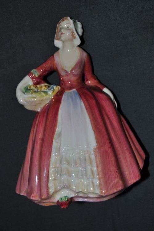 ROYAL DOULTON PORCELAIN FIGURINE JANET