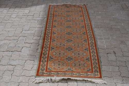 AWESOME PERSIAN HANDMADE CARPET RUNNER