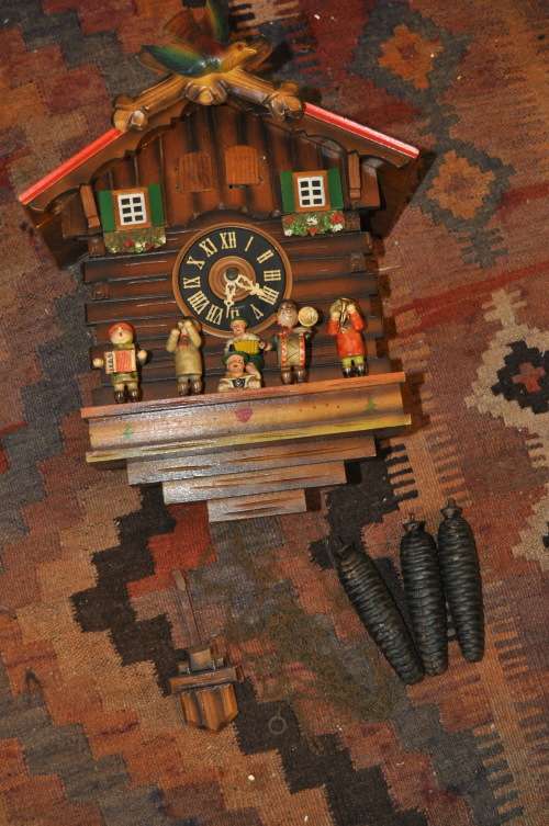 AWESOME GERMAN CUCKOO CLOCKS