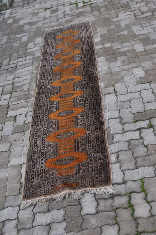 AWESOME PERSIAN HAND MADE  CARPET RUNNER 64X320CM IN GREAT CONDITION