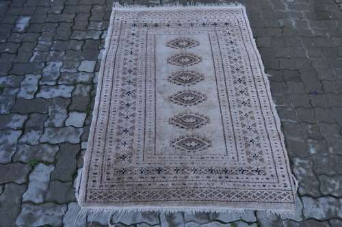 VINTAGE PERSIAN HANDMADE SEMI SILK CARPET-99X142CM