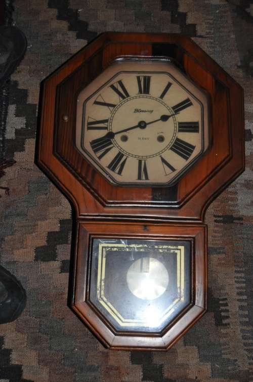 VINTAGE WALL CLOCK OCTAGON SHAPE