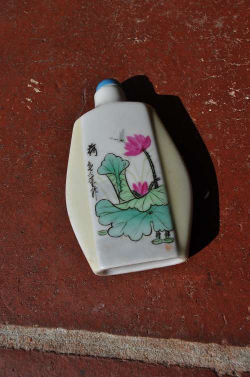 EARLY XX CENTURY CHINESE PERFUME BOTTLE