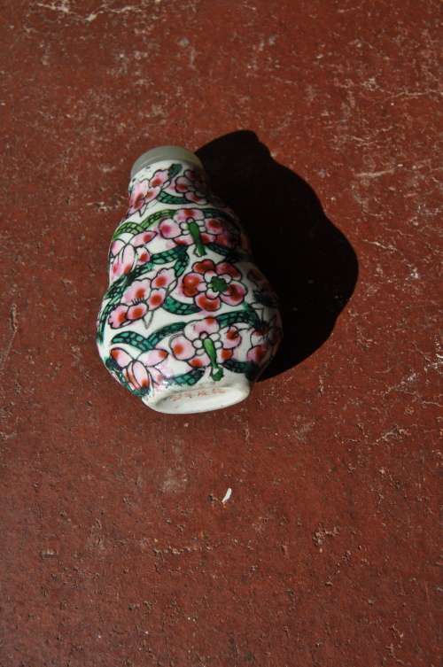EARLY XX CENTURY CHINESE PERFUME BOTTLE