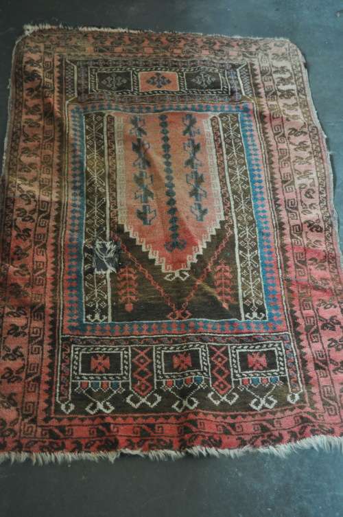 VINTAGE PERSIAN HANDMADE CARPET  83X127CM