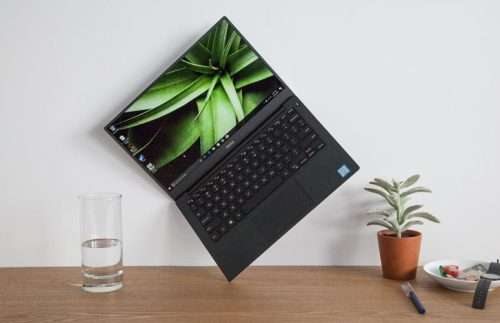 XPS 13 9360 I5-8250U 8GB 256GB SSD UHD GFX WIN10SL CAR - 8th Generation. 2 weeks old