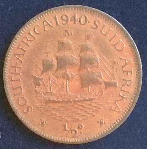 1940 COPPER HALF PENNY CIRCULATED AND UNGRADED