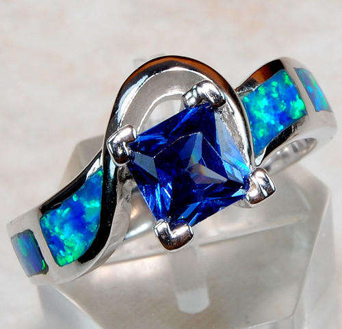 Tanzanite, Australian Opal & 925 SOLID STERLING SILVER Ring Size 8.