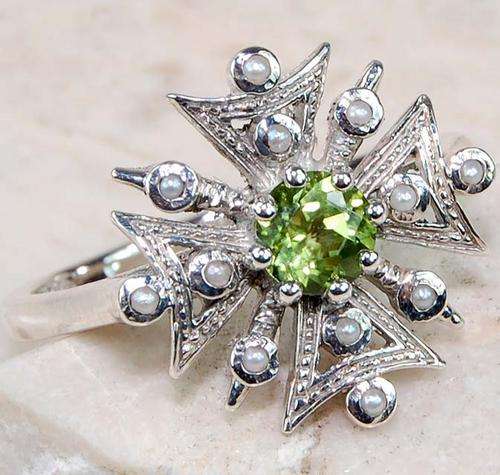 PERIDOT, SEED PEARL & 925 SOLID STERLING SILVER filigree ring, size 6.5.