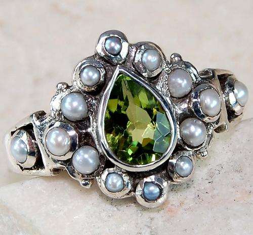 NATURAL PERIDOT SEED PEARL & 925 SOLID STERLING SILVER ring, size 6.5.
