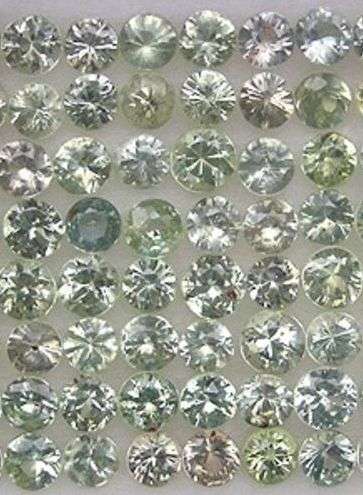 SPARKLING LIGHT GREEN SAPPHIRE 2.5mm round facets. 66 pieces available. Sold individually