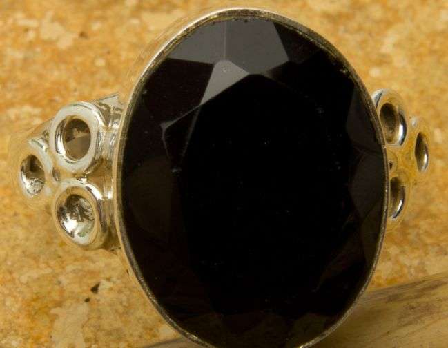 NATURAL BLACK ONYX STERLING SILVER RING SIZE 7 3/4