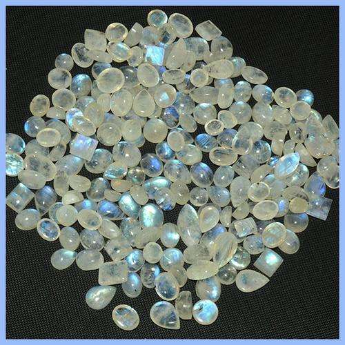 BEAUTIFUL 21 PIECE LOT UNTREATED NATURAL WHITE MOONSTONES-***58.00Tct***
