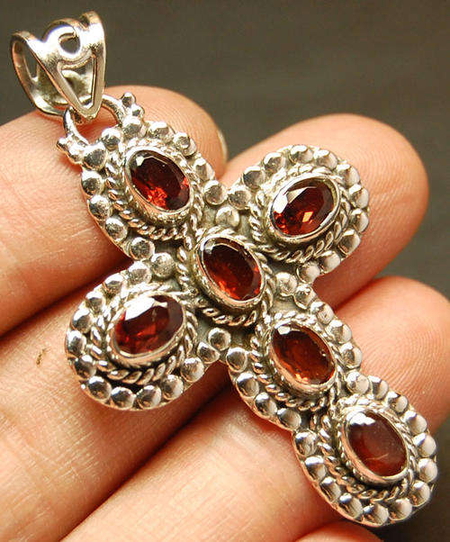 GARNET .925 STERLING SILVER CROSS PENDANT