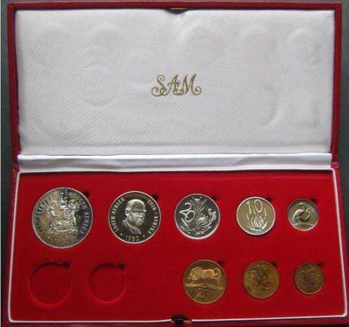 ***1981 - SA LONG PROOF SET IN ORIGINAL SA MINT BOX - NO GOLD - MINTAGE  6000***