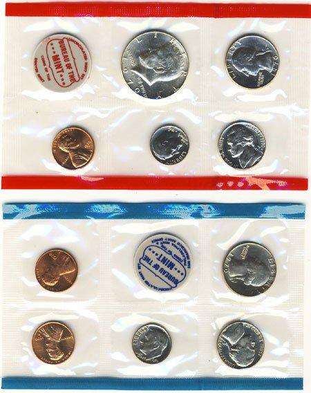 USA 1970 Two Uncirculated Mint Sets. Please have a look..