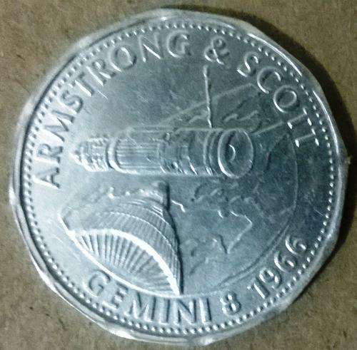 Man in flight 1966  Armstrong & Scott, Gemini 8 Shell token
