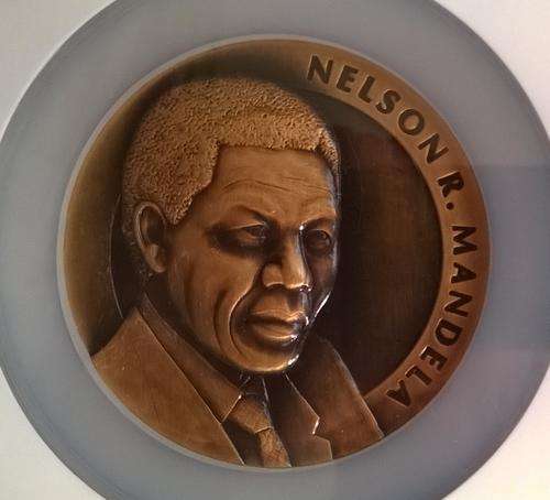 HUGE NELSON MANDELA GRADED 5oz. BRONZE MEDAL 1994 INAUG. NGC GRADED MS 62 BN