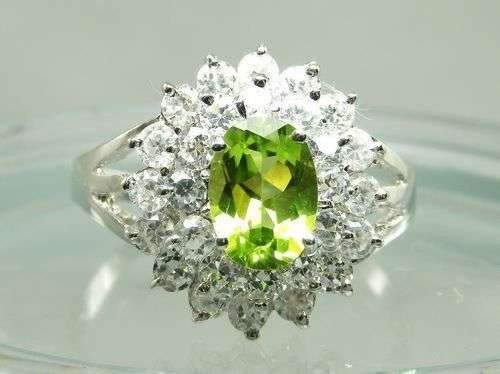 Sterning Silver Natural A-Grade Peridot Ring