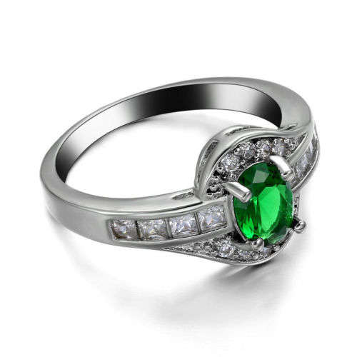 Stunning Green Crystal Ring  - Size 6 1/4