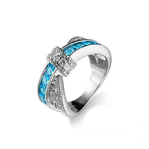 Gorgeous White Gold Plated Aquamarine & Clear Crystal Fashion Ring - Size 7 1/2