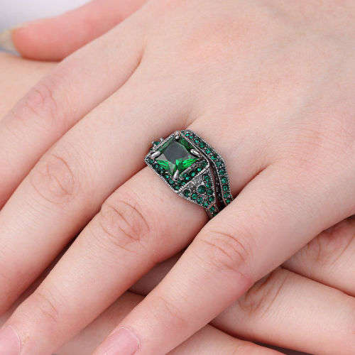 Gorgeous 2pcs/set Green Crystal Ring - Size 6