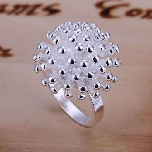Elegant Flower Ring - Size 8