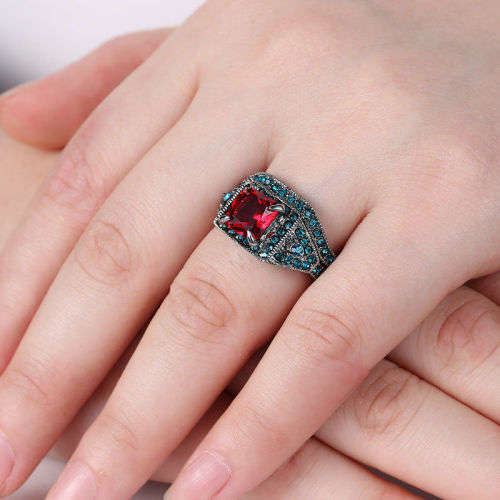 Stylish 2 Piece Black Gold Filled Square Design Ring - Size 7