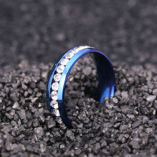 Beautiful Stainless Steel Crystal Ring - Size 9 1/2